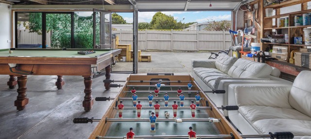 100m to Beach! Hot tub! Pet friendly! Games room!