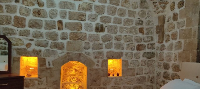 A 200-year-old stone house in the center of the historic cıty