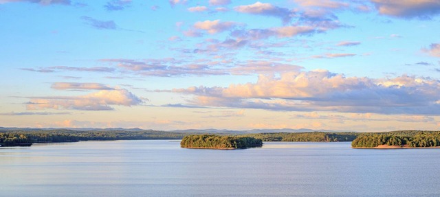 ADIRONDACK LUXURY MODERN LAKEFRONT OASIS WITH HOT TUB! 2025 NEW BUILD!