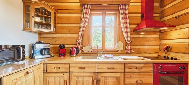 Maravillosa casa de vacaciones privada con WIFI, jacuzzi, TV, terraza y mascotas permitida