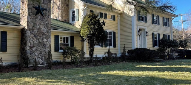 Charming 1840s 4-bedroom house with AC and WiFi in marvelous Upper Saddle River