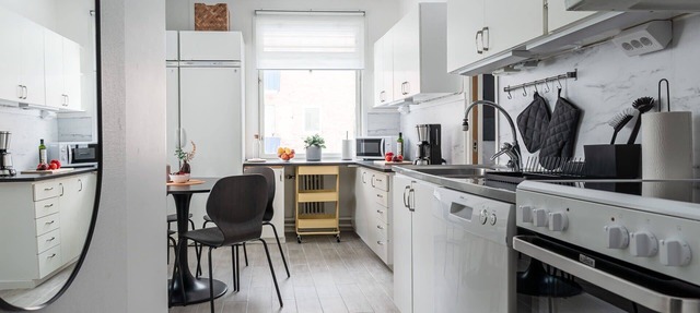 Charming Central Business Stay