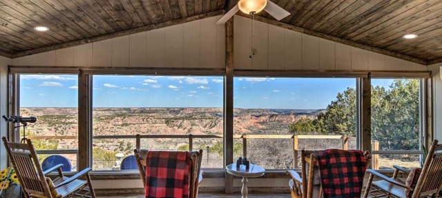 Charming Texas Home w/Stunning Canyon Views!
