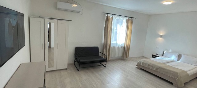 Chill House Deva Studio C