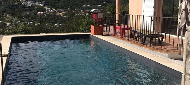 Comfortable villa with private pool 5 minutes from the beach
