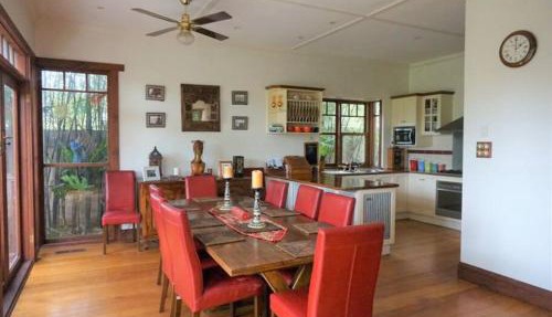 Contemporary & Elegant 1920's Period House by My Lodgingfy International