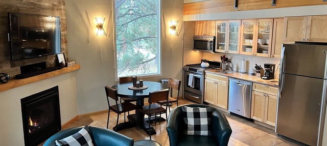 Acogedor condominio de Mt Bachelor Village cerca del centro de Bend