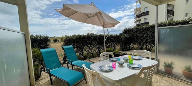 Apartamento estudio/cabina para 4 personas, terraza soleada, al lado del mar y Golf, garaje, Saint-Jean-de-Monts