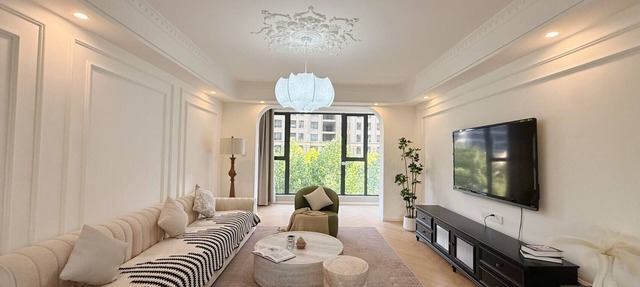 Eastern Hub - High Quality Spacious Apartment, near the Bund