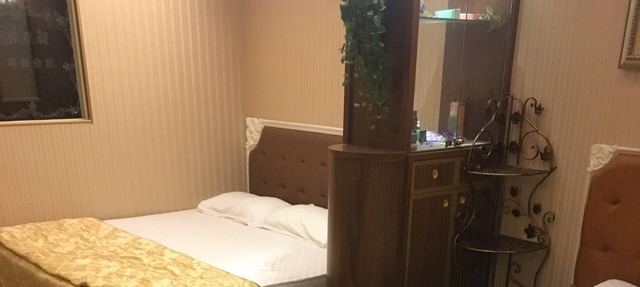 Garden night market tainan city 8 & half b & b