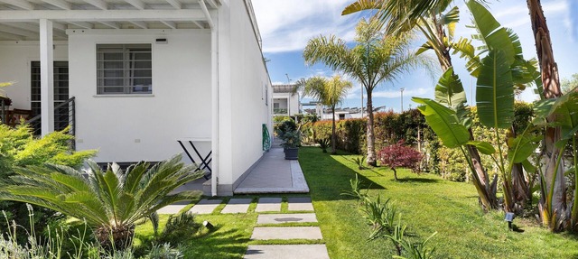 Casa Vacacional 'Zampamare Bb - Anzio' con Terraza Privada, Jardín Privado y Wi-Fi