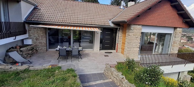 Homerez - Casa espaciosa en Langogne, jardín