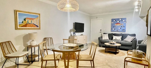 Key Biscayne Condo, 3 minute walk to the beach