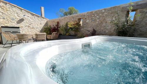 La Remise-Gîte de charme 7 personnes avec jacuzzi