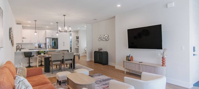 LUXURY TOWNHOME WITH 4-bedroom townhome in charming Austin CENTRALLY LOCATED.