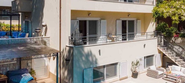 Modern and luxuriously equipped villa in Split