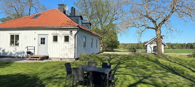 Own accommodation in the countryside