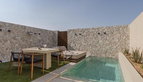 PATHOS Private Villas - Adults Only