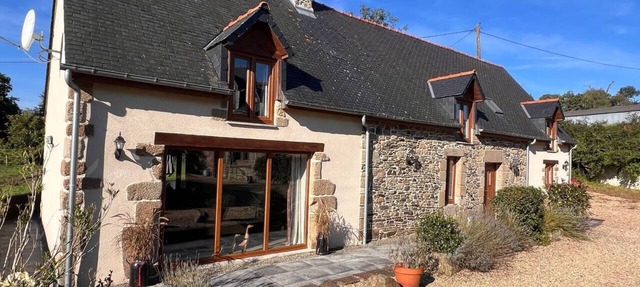 Renovated farmhouse in peaceful location