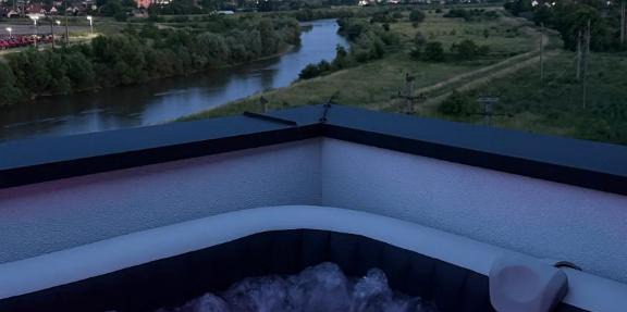 River View Penthouse & Jacuzzi