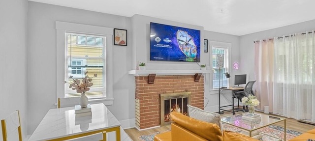 Spacious 5BedRooms House Near Millikin Univ – Perfect for Groups & Families!