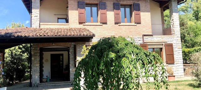Spacious apartment " Le Vitterelle " in the green of the Terre dei Castelli