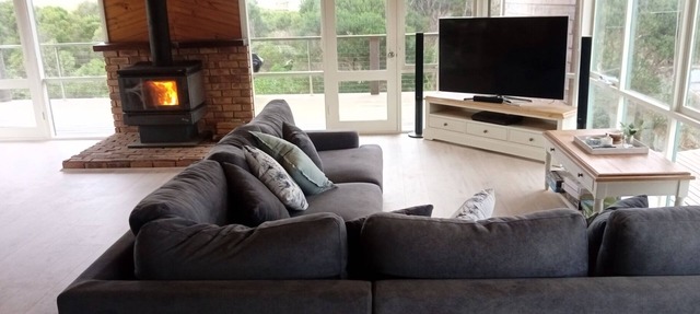 Spacious ocean view beach house - sleeps 12