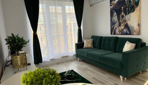 SunSet Studio by Cosmopolis