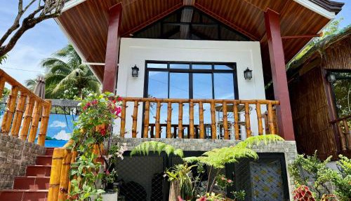 Thani's Little Cabin Rental - Modern Room