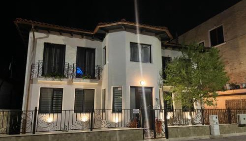 Vila Thera