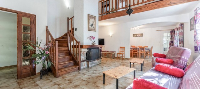 Villa 'Gourderatte' con piscina privada, terraza privada y Wi-Fi