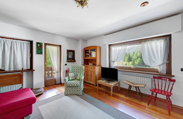 Apartamento 'Appartamento Serdes Big C2' con vistas a la montaña y balcón