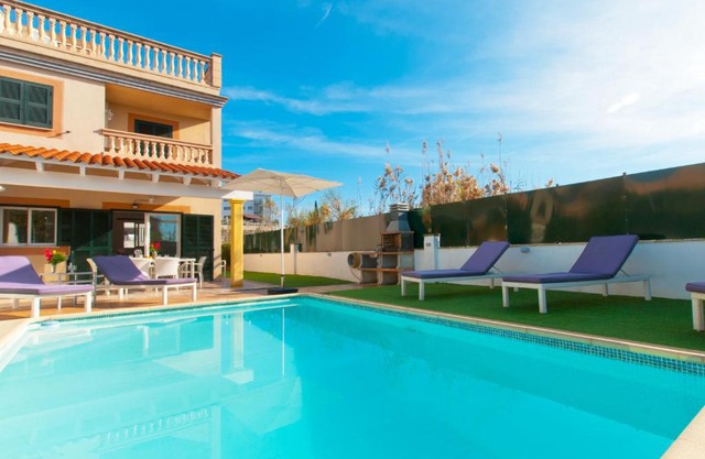 Casa Marcos con piscina para 6 junto a Playa Alcudia