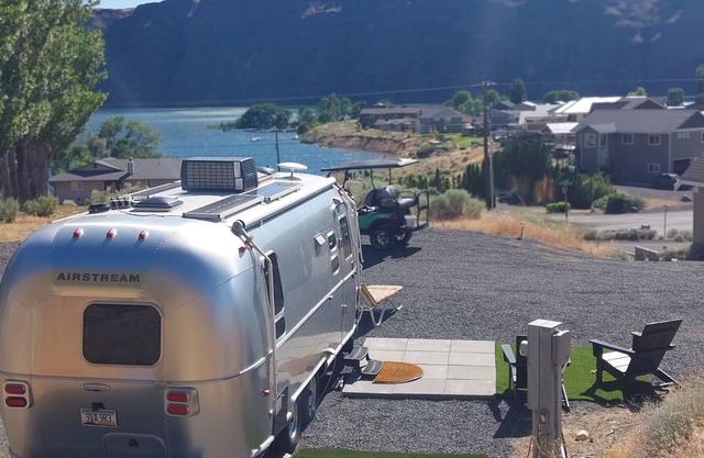 Premium RV Space in Sunland