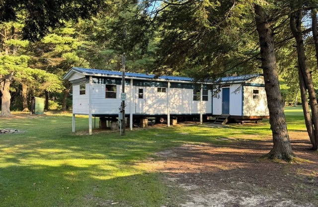 Private & Cozy! Close to the Clarion River & State Parks!- Camp Harv est.1994