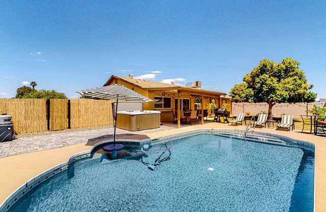 WeeCasa | Dog-friendly house in Chandler with private heated pool, hot tub, AC